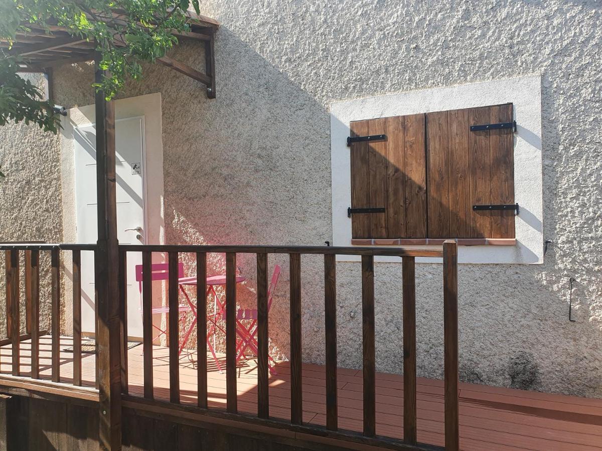 La Maison De Lalouette Forcalquier Esterno foto